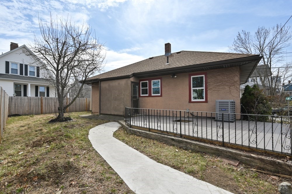 542 Riverside Ave Property Photo 33