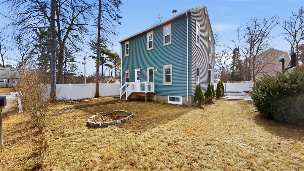 6 Balsamwood Ave Property Photo 2