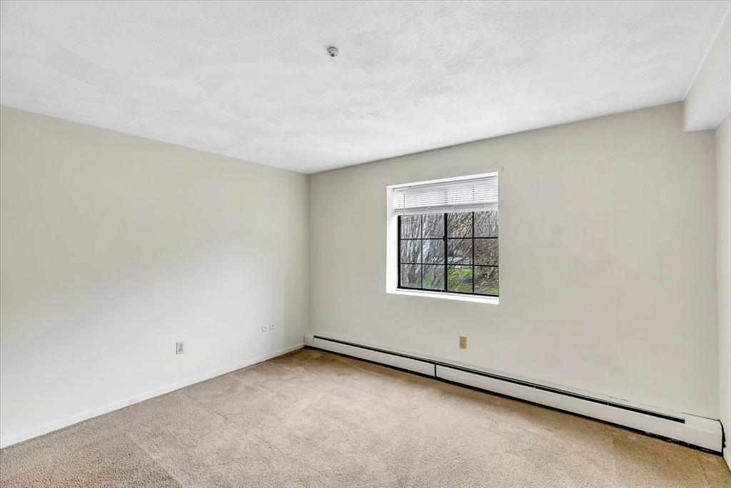 119 Grove St # 216 Property Photo 7