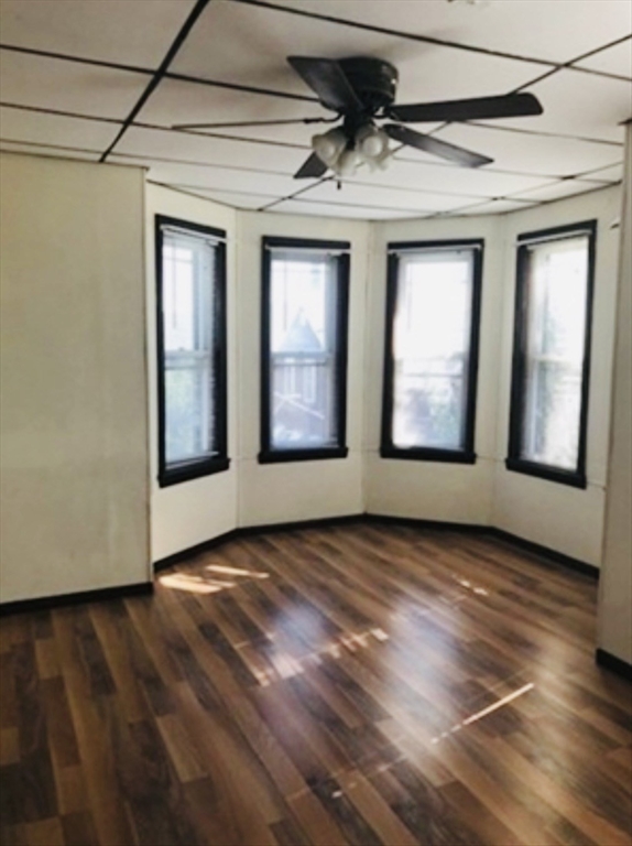 444 Center St Property Photo 4