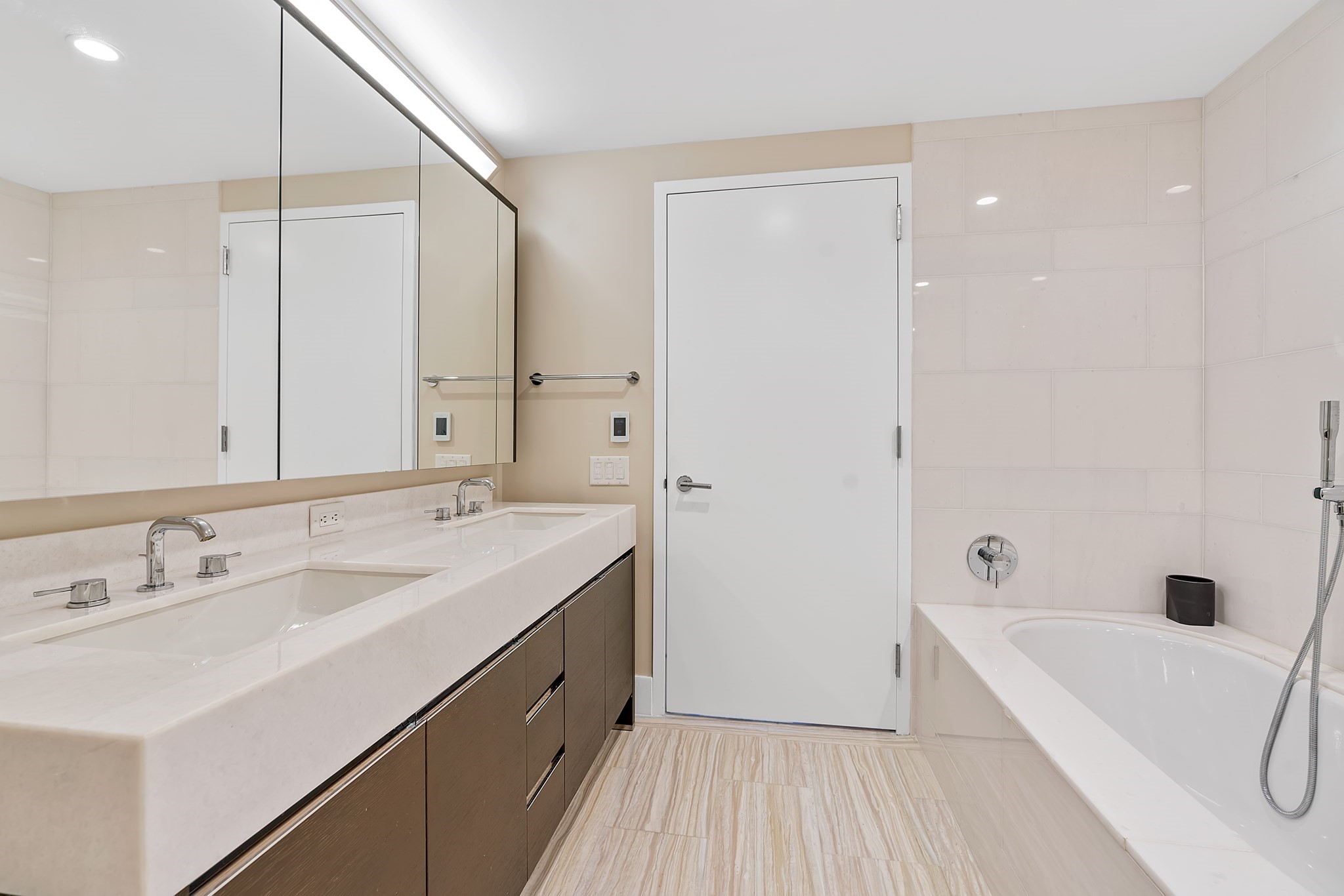 100 Lovejoy Wharf # F Property Photo 13