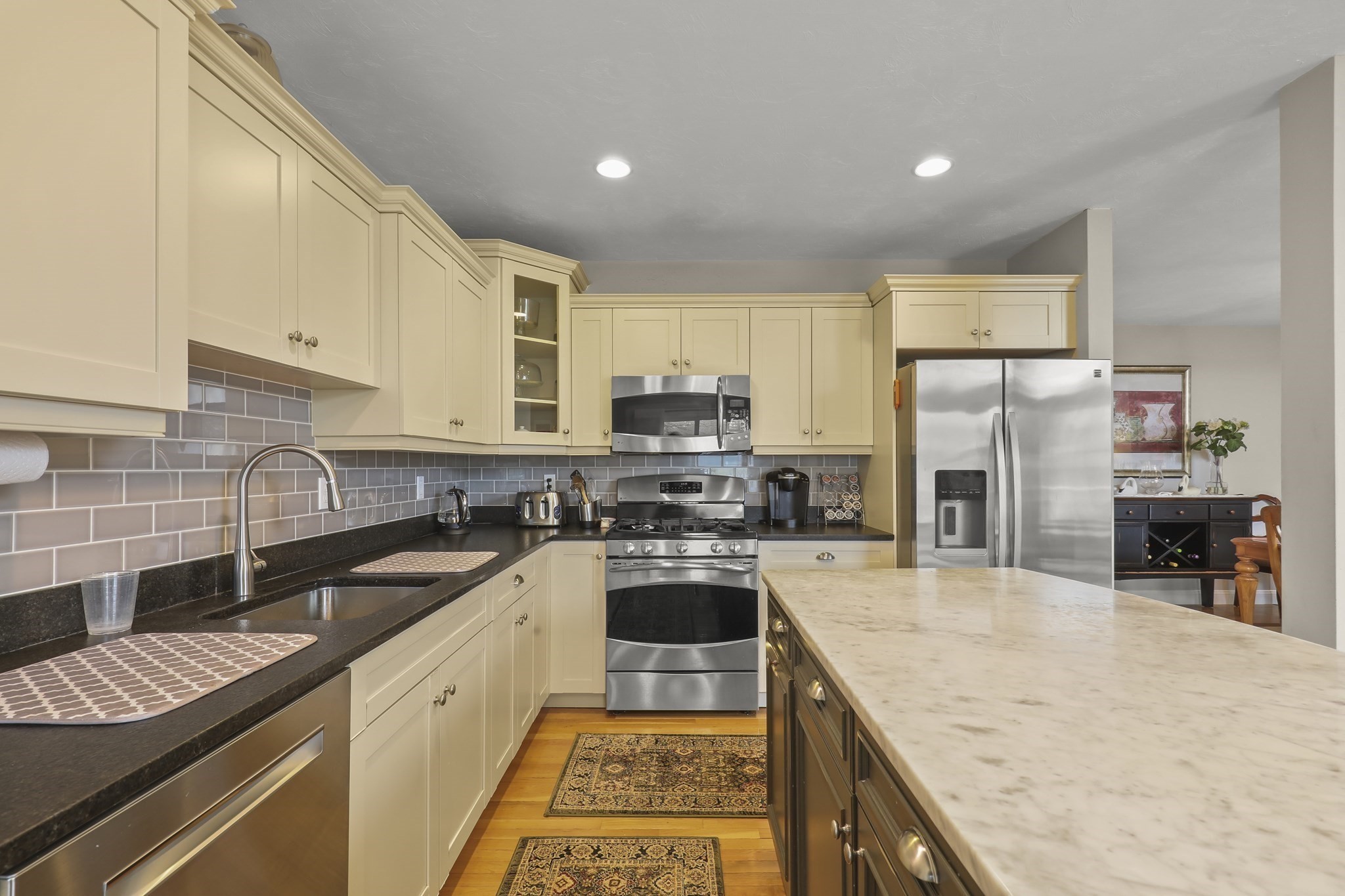 2 Amberwood Ct # 2 Property Photo 6