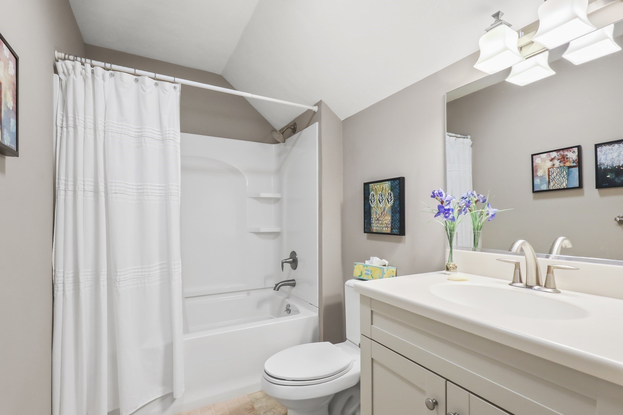 2 Amberwood Ct # 2 Property Photo 25