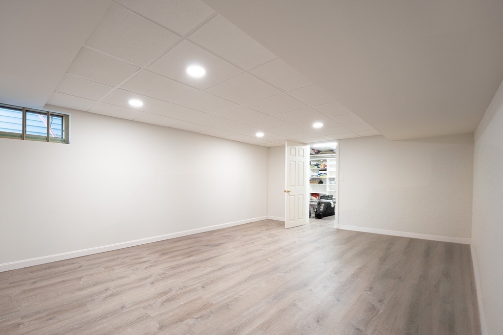 84 Kim Ter # 84 Property Photo 11