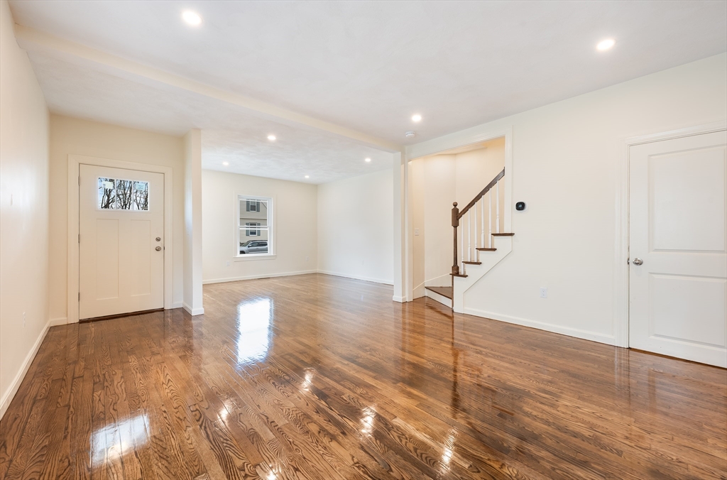 2-4 Brechin Ter Property Photo 5