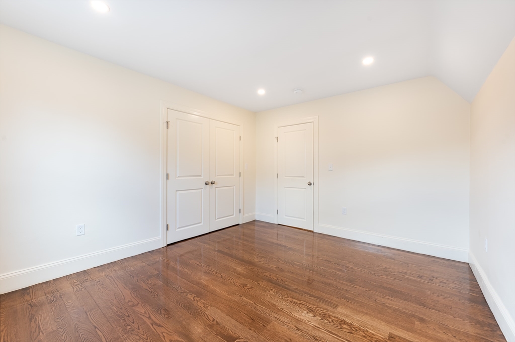 2-4 Brechin Ter Property Photo 18