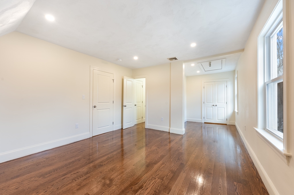 2-4 Brechin Ter Property Photo 22