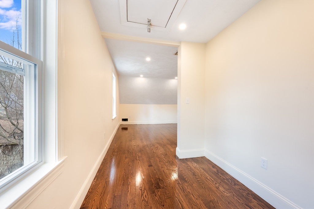 2-4 Brechin Ter Property Photo 25