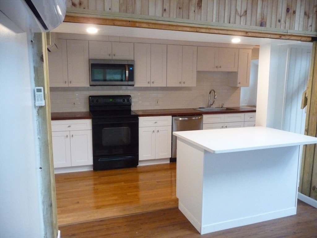 58 Upland Road Property Photo 3