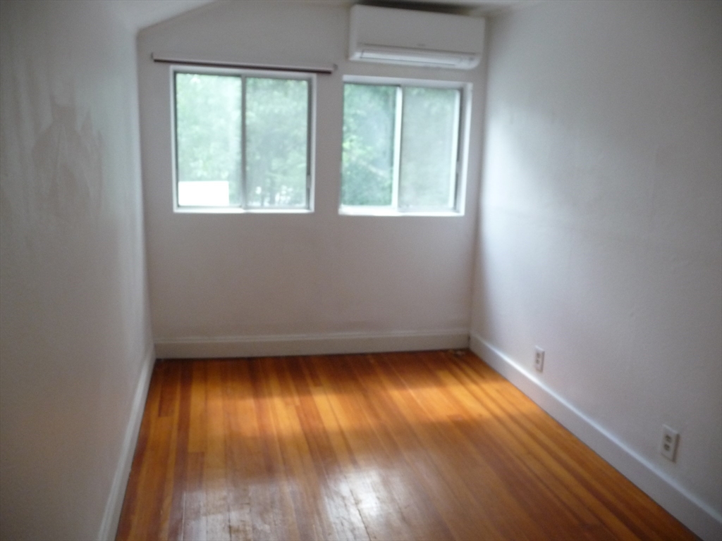 58 Upland Road Property Photo 11