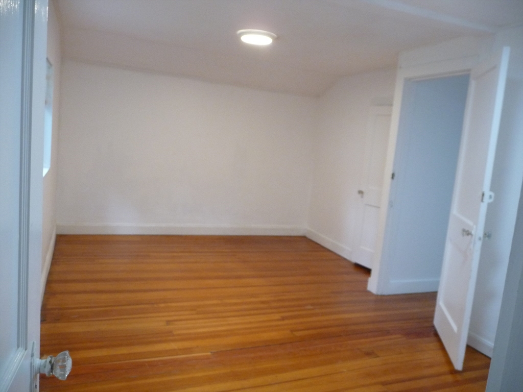58 Upland Road Property Photo 12