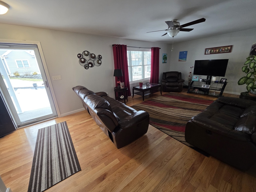 229 Concord Street Property Photo 8