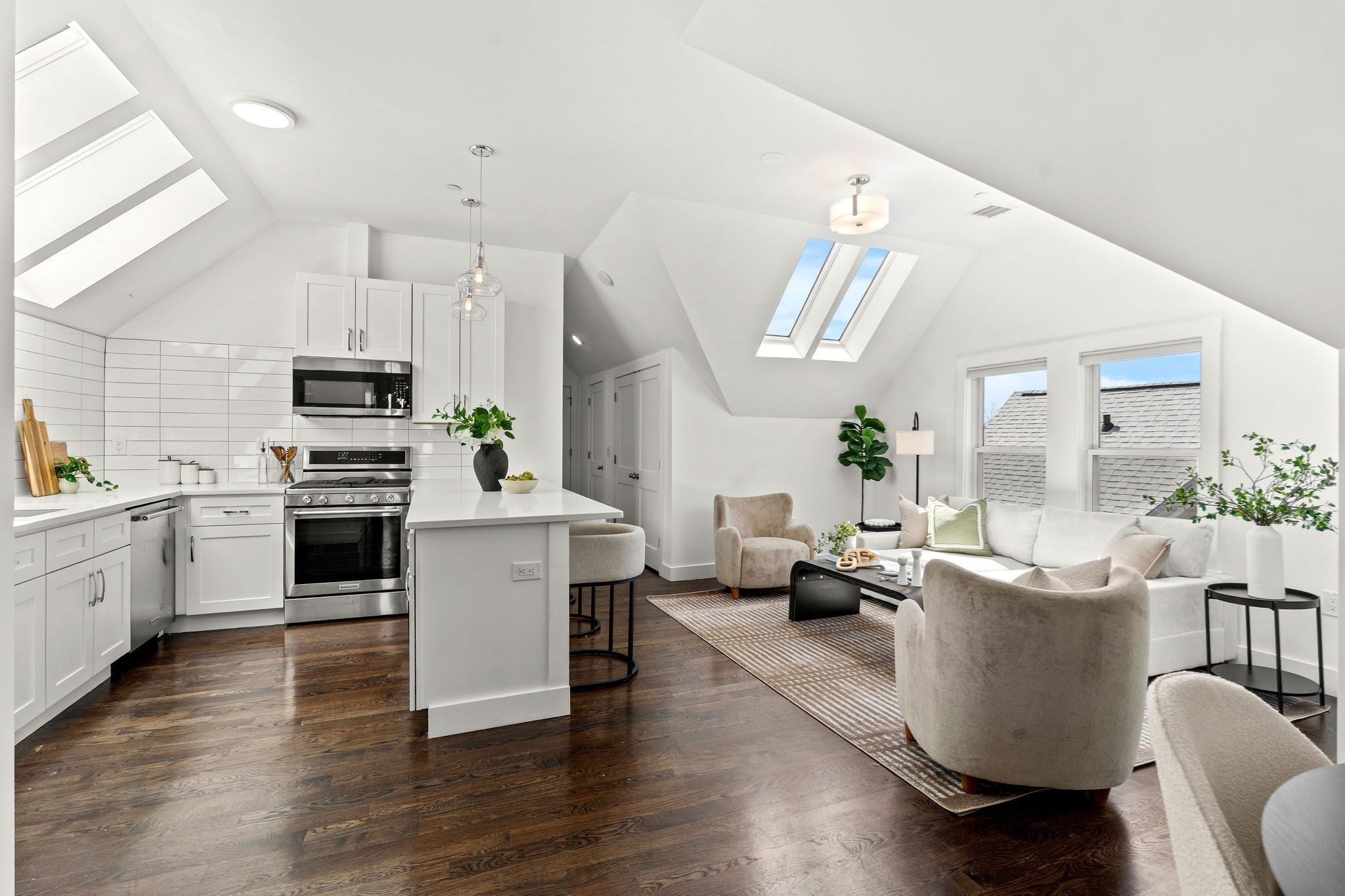 9 Upham Ave # 3 Property Photo 1