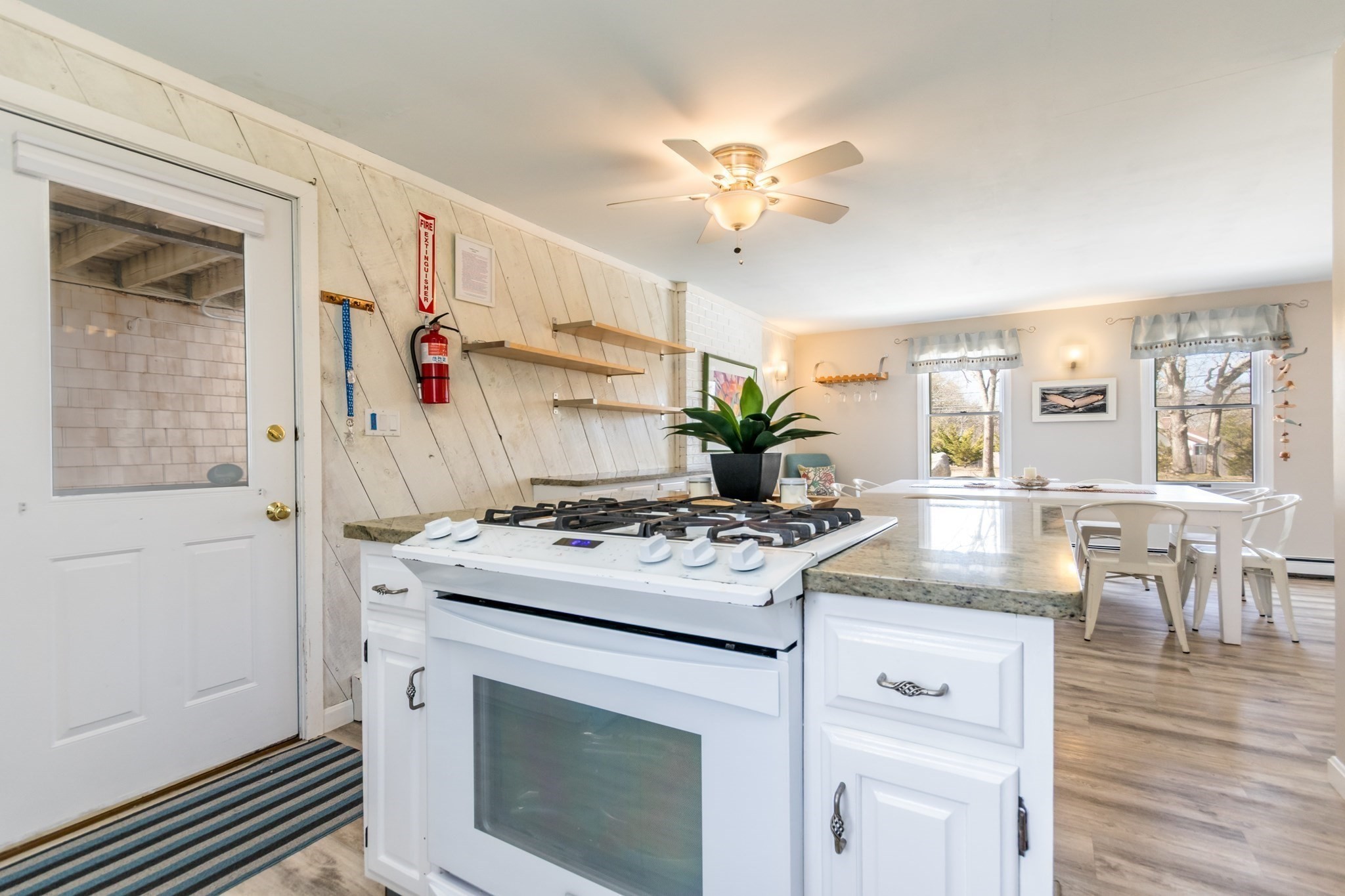 25 Oakwood Road Property Photo 15