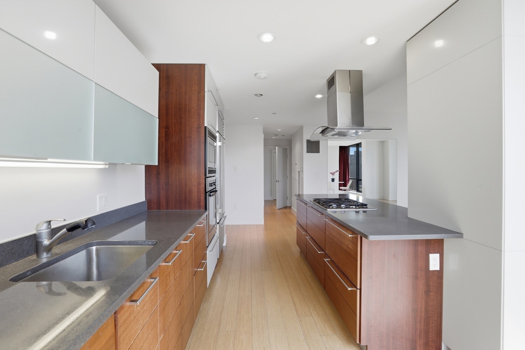 45 Province St # 1502 Property Photo 7