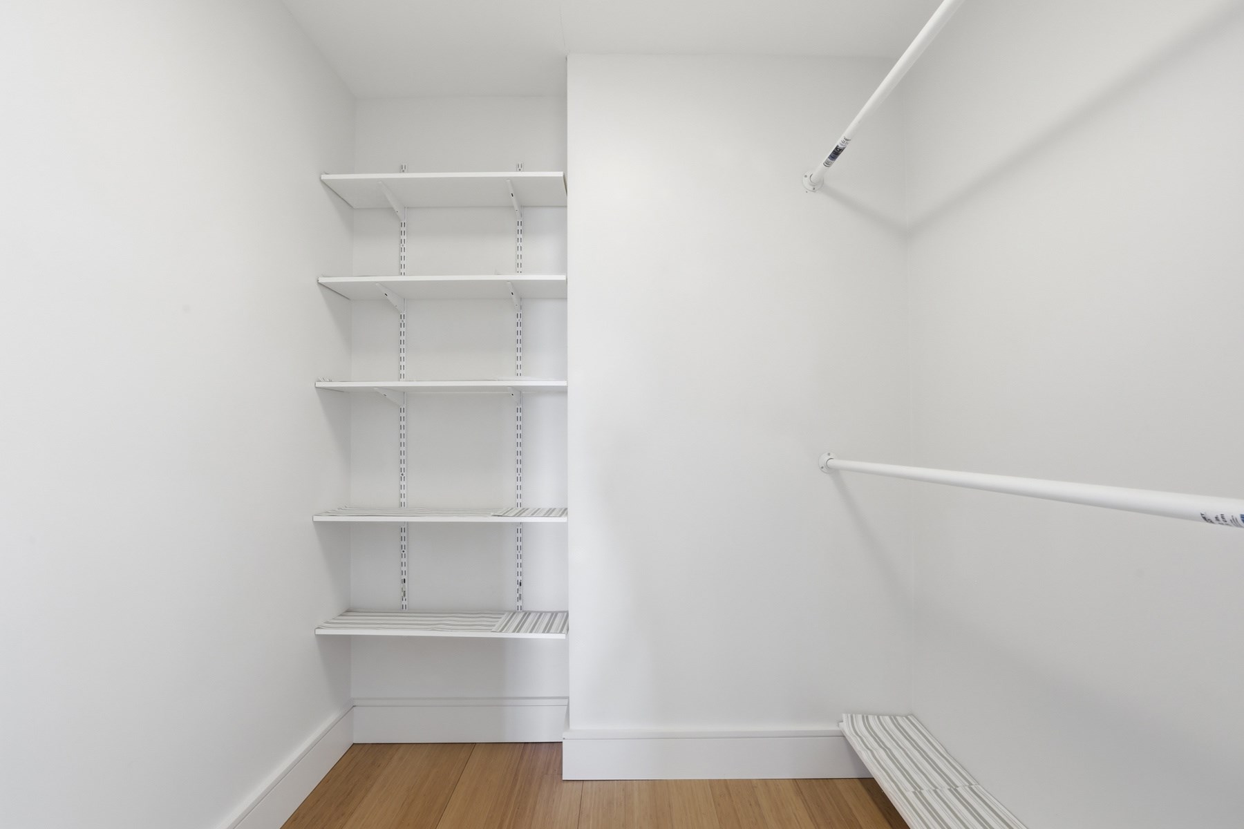 45 Province St # 1502 Property Photo 24