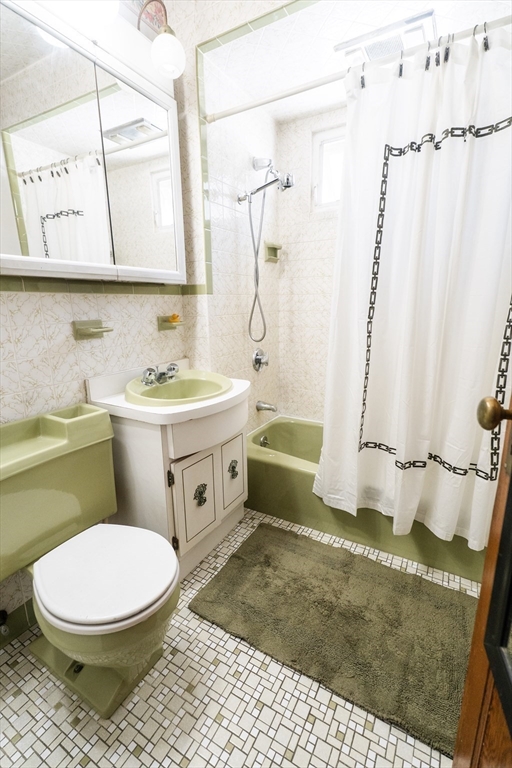 98 Harlow St Property Photo 15