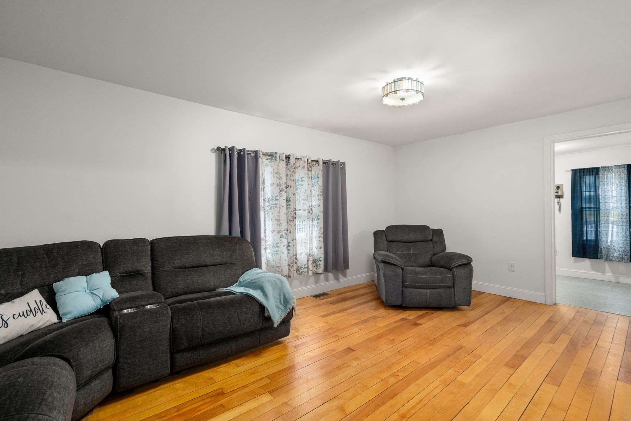 61 E Brimfield Rd Property Photo 5