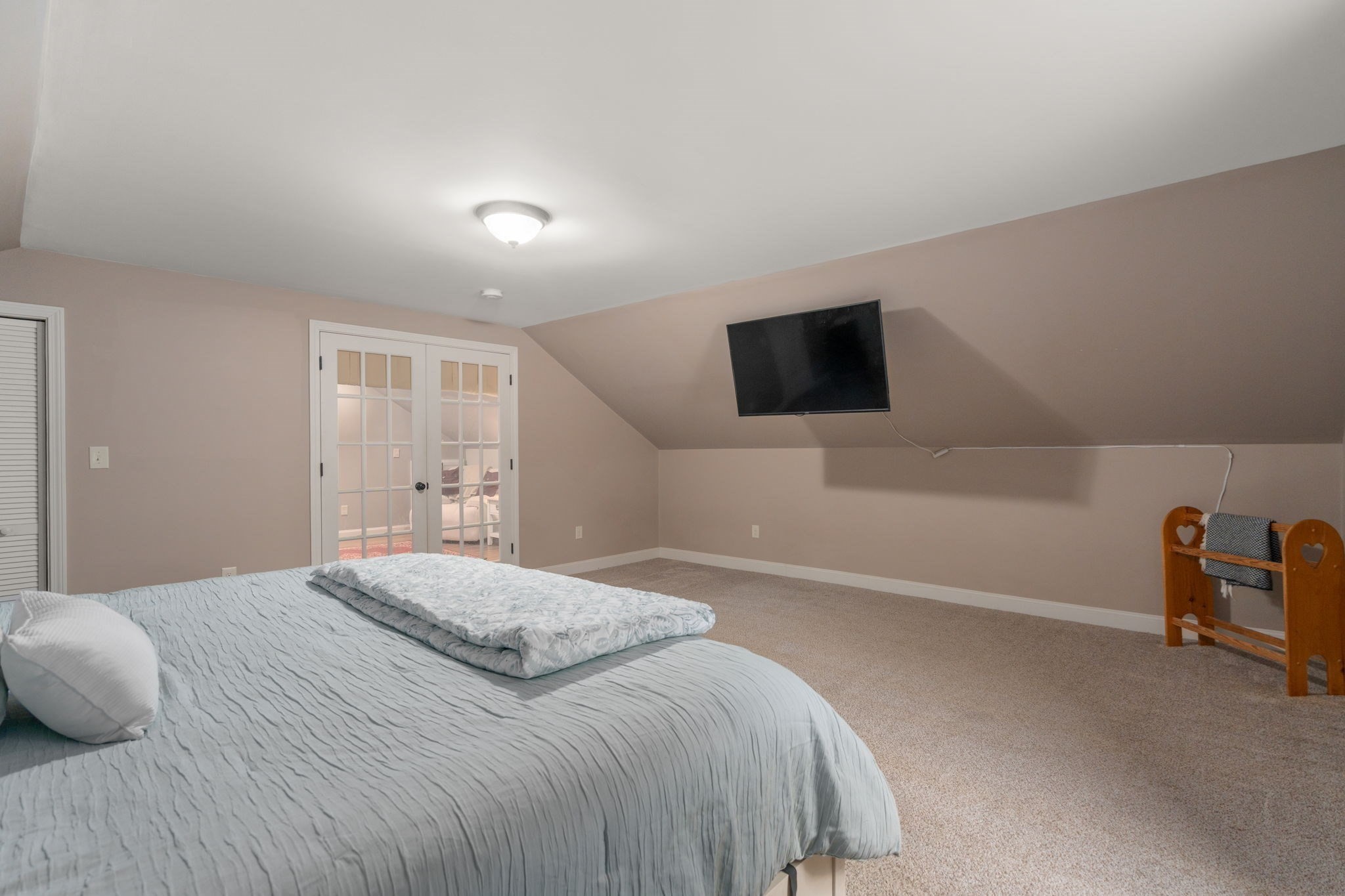 61 E Brimfield Rd Property Photo 18