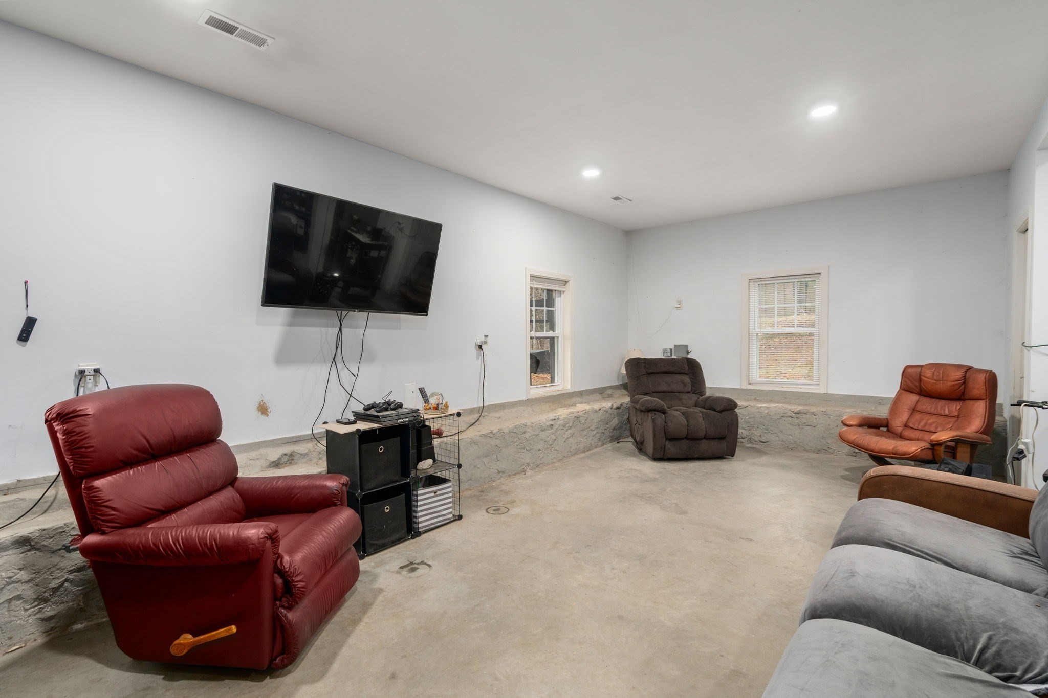 61 E Brimfield Rd Property Photo 21