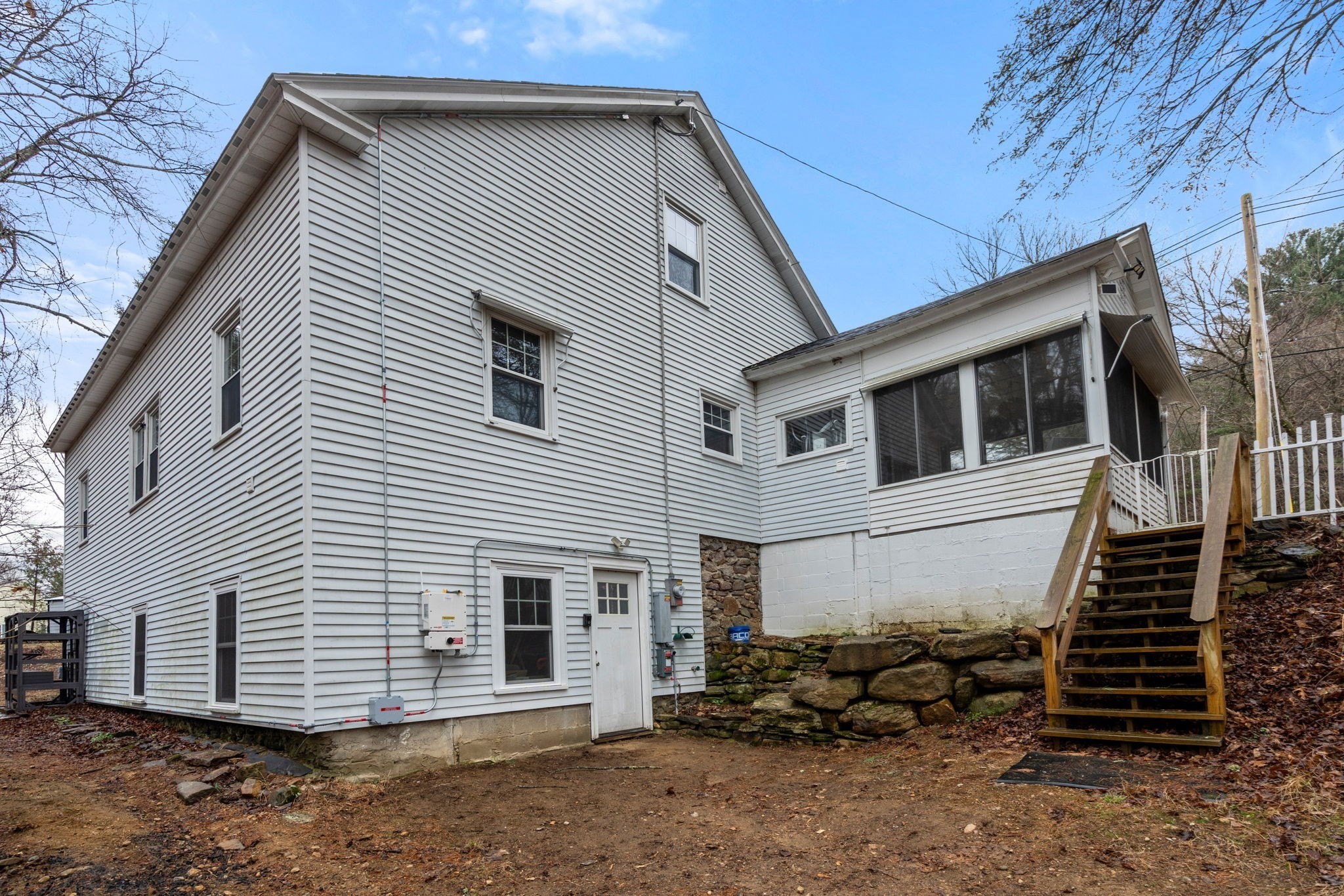 61 E Brimfield Rd Property Photo 25