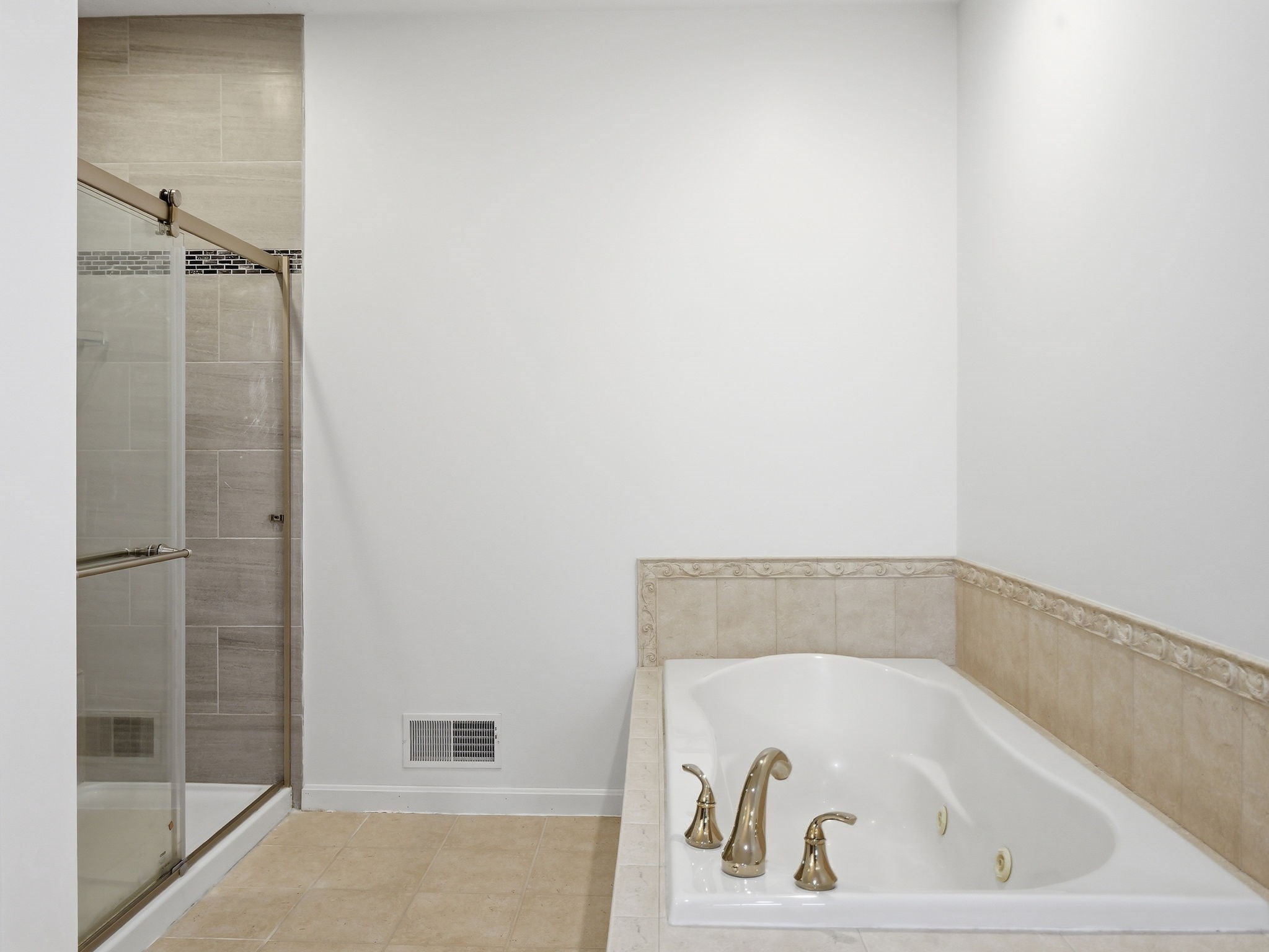 7 Tideswell Lane # 7 Property Photo 23