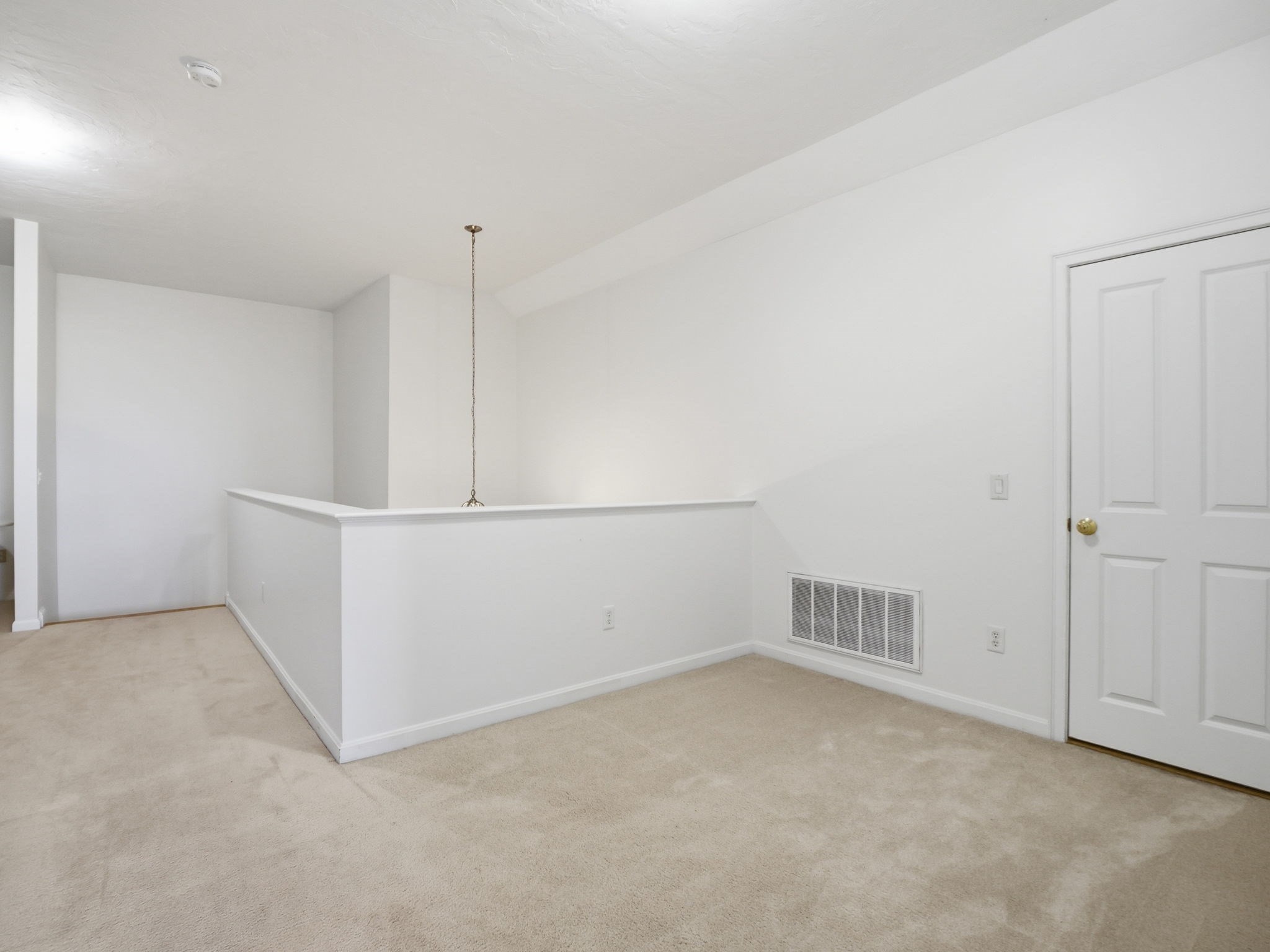 7 Tideswell Lane # 7 Property Photo 29