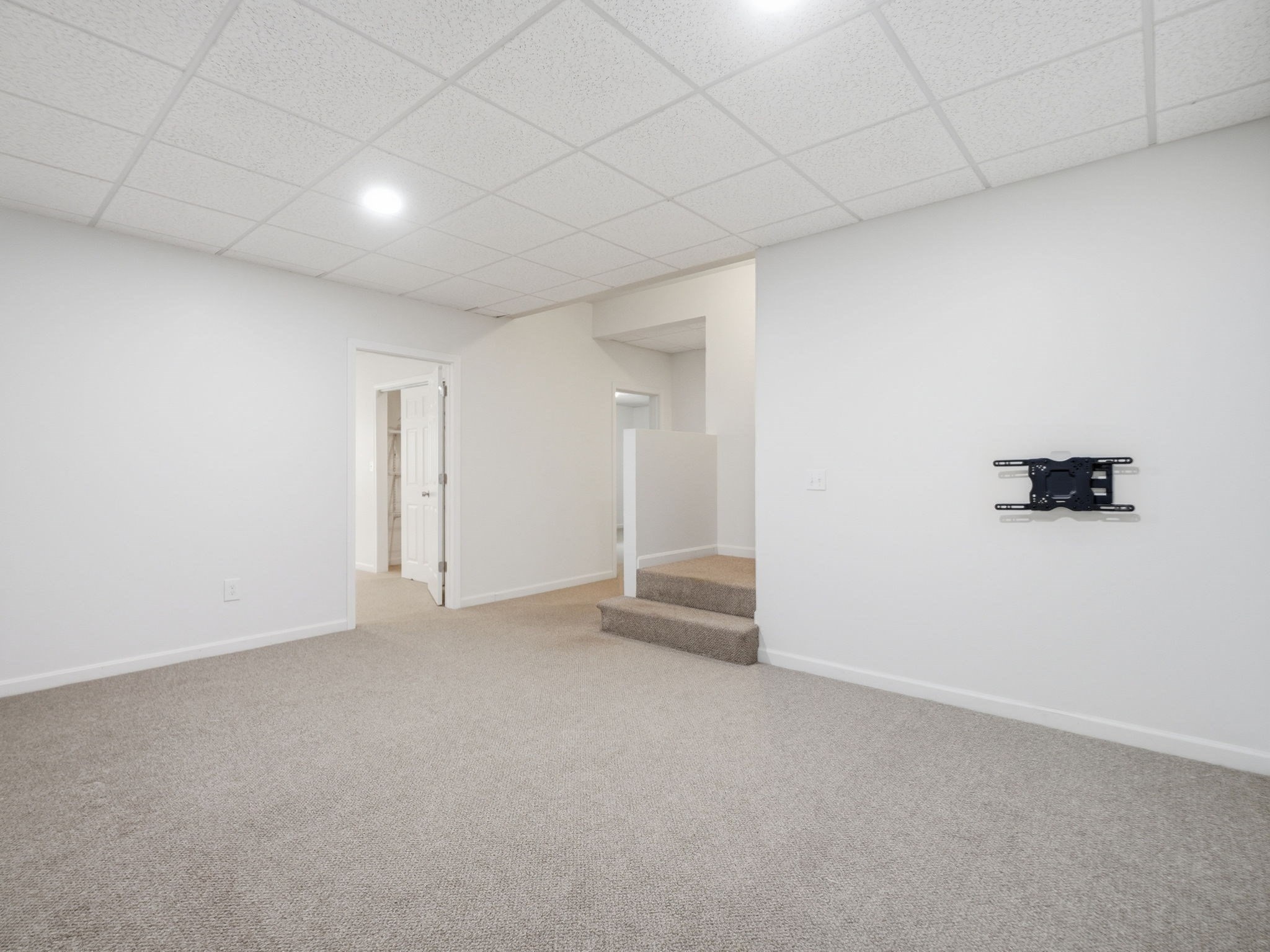 7 Tideswell Lane # 7 Property Photo 34