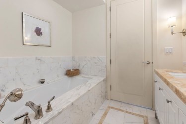400 Stuart # 18c Property Photo 15