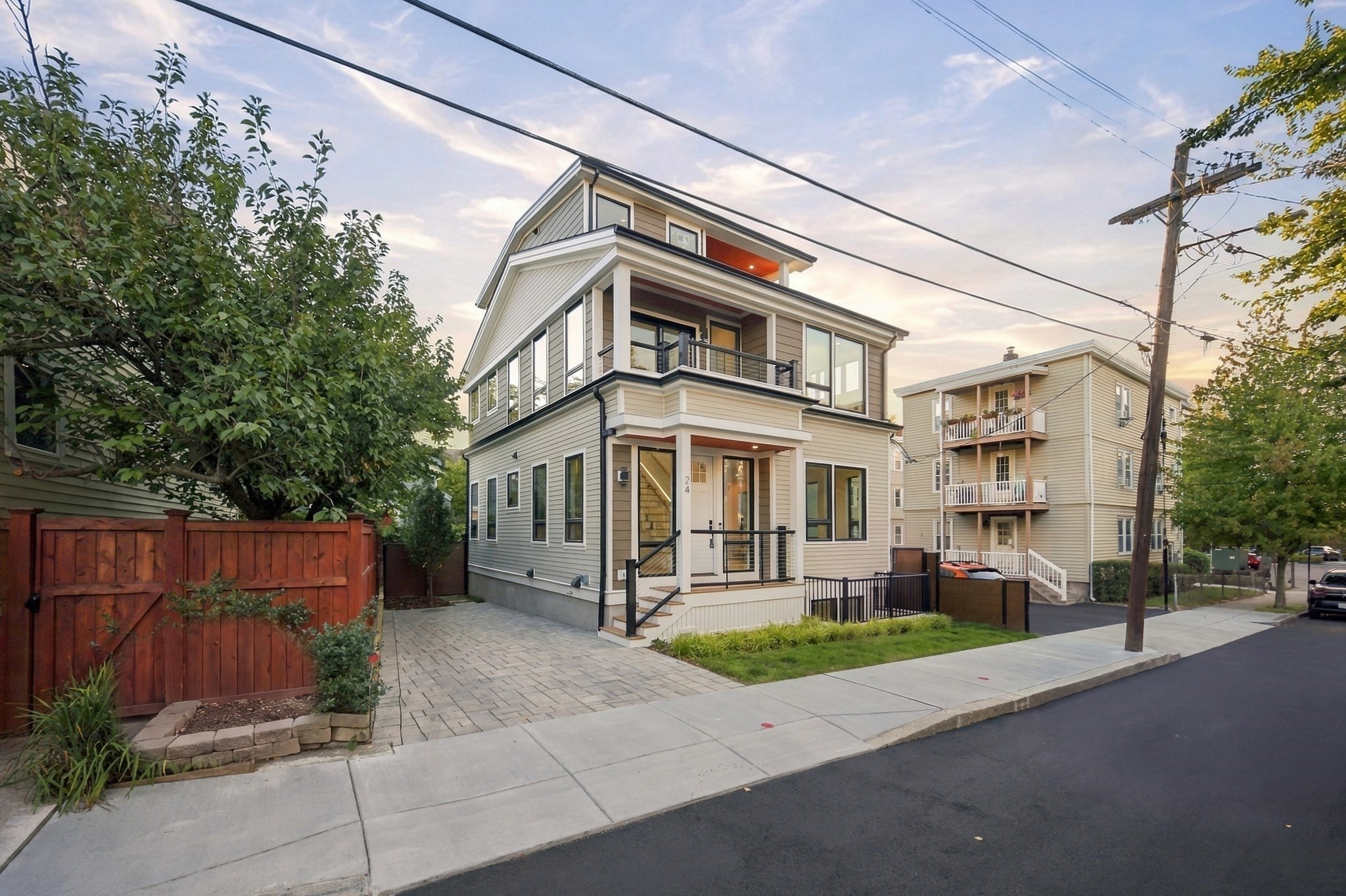 24 Newell St