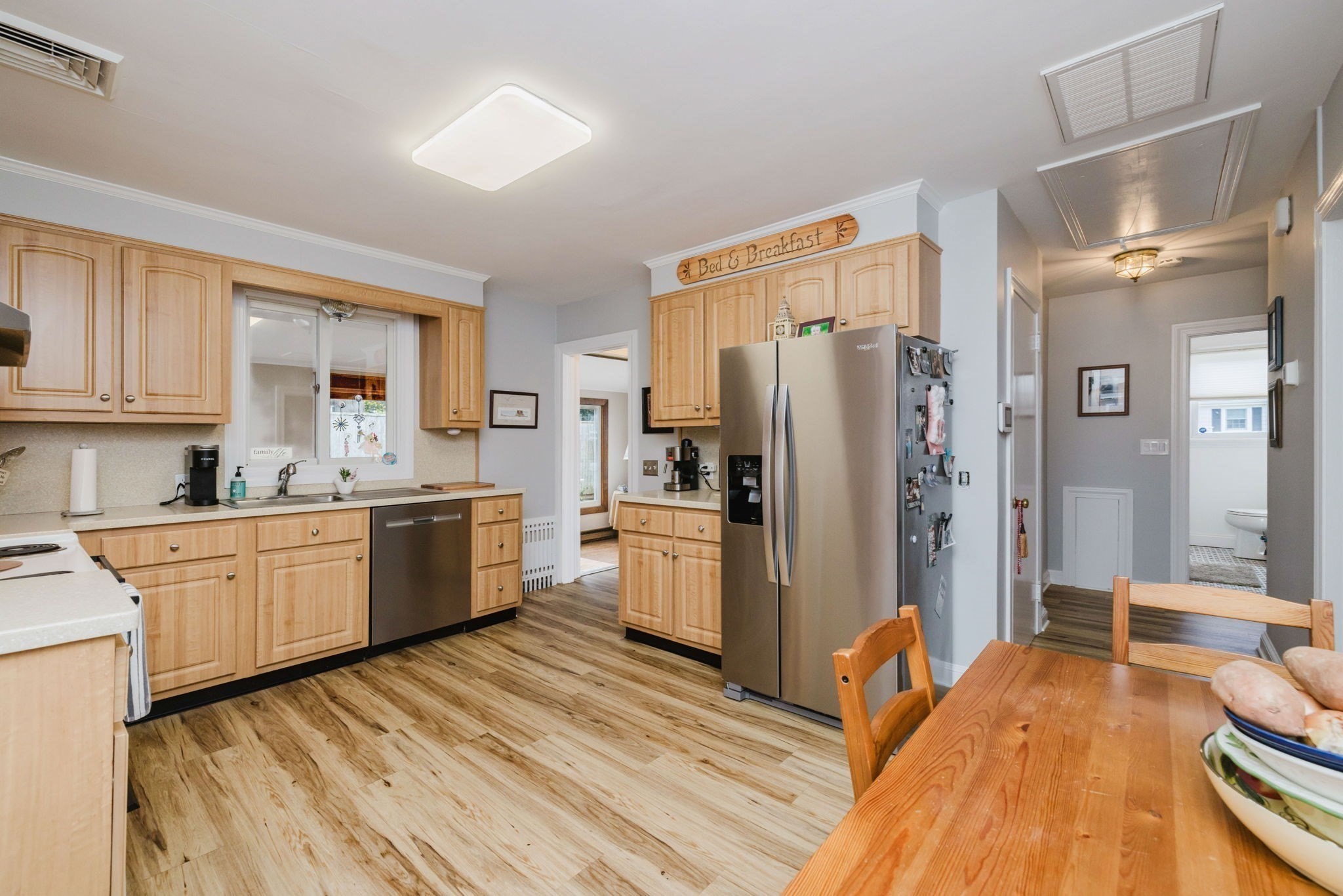 554 Madison Street Property Photo 8