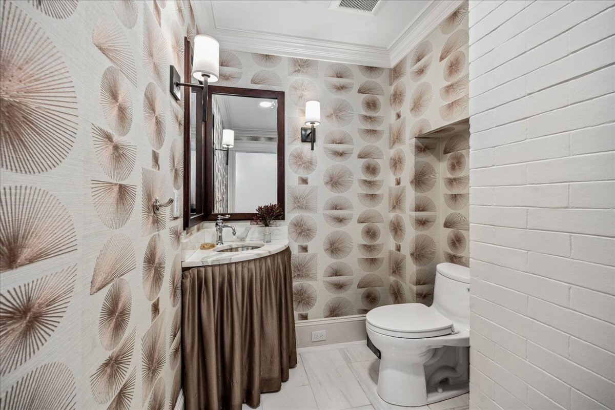 54 Lincoln Street Property Photo 20