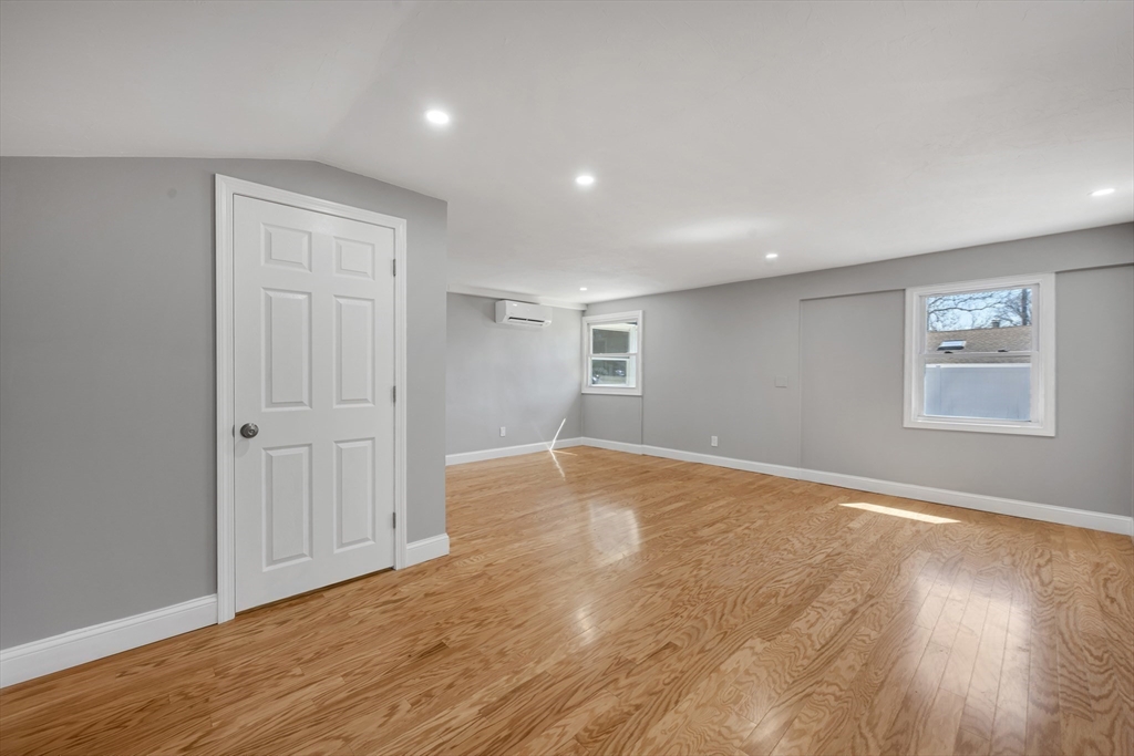 109 Hastings St Property Photo 24