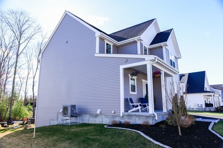 31 Lilac Ave Property Photo 2