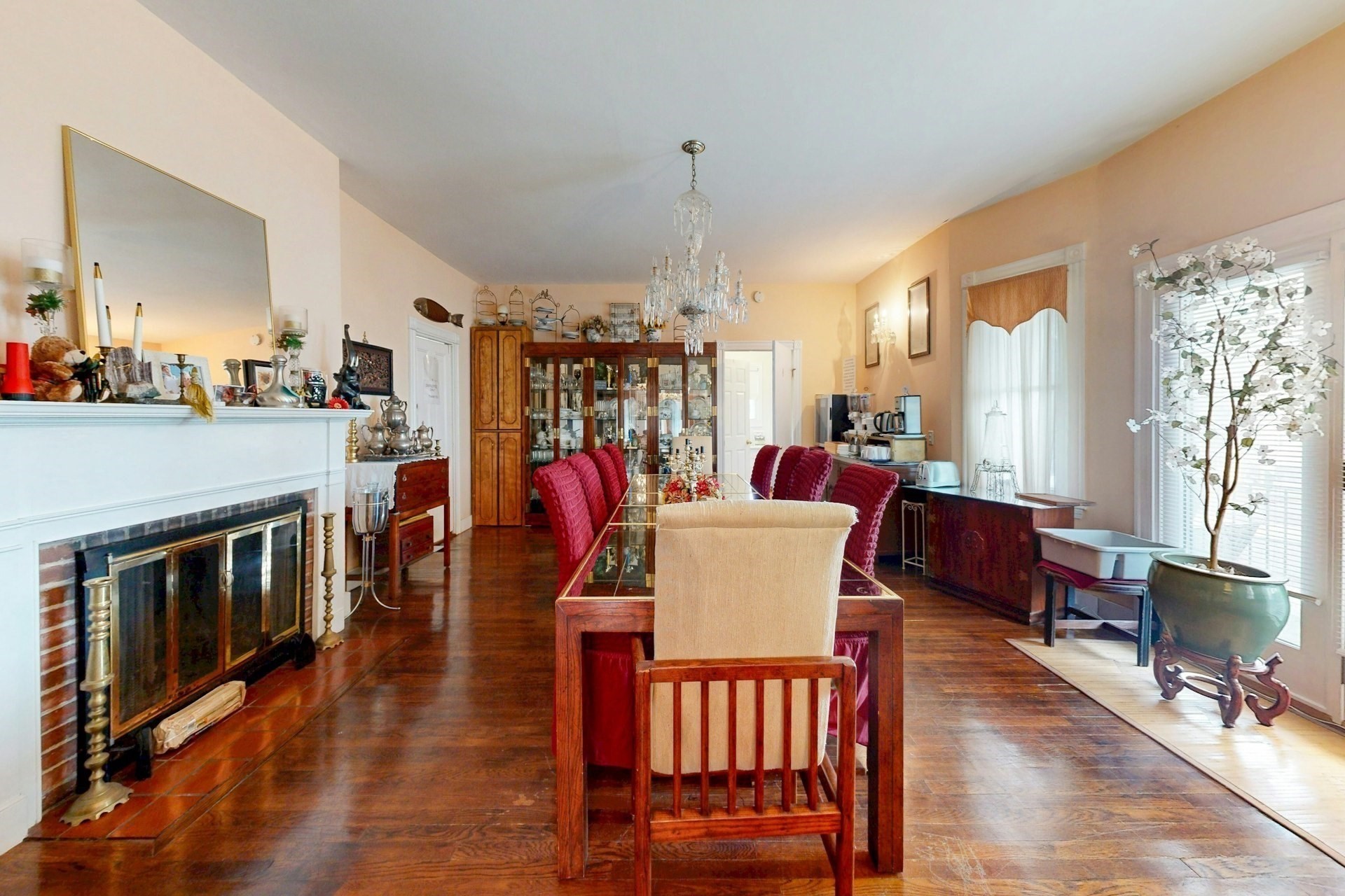 100 Sargent Street Property Photo 9