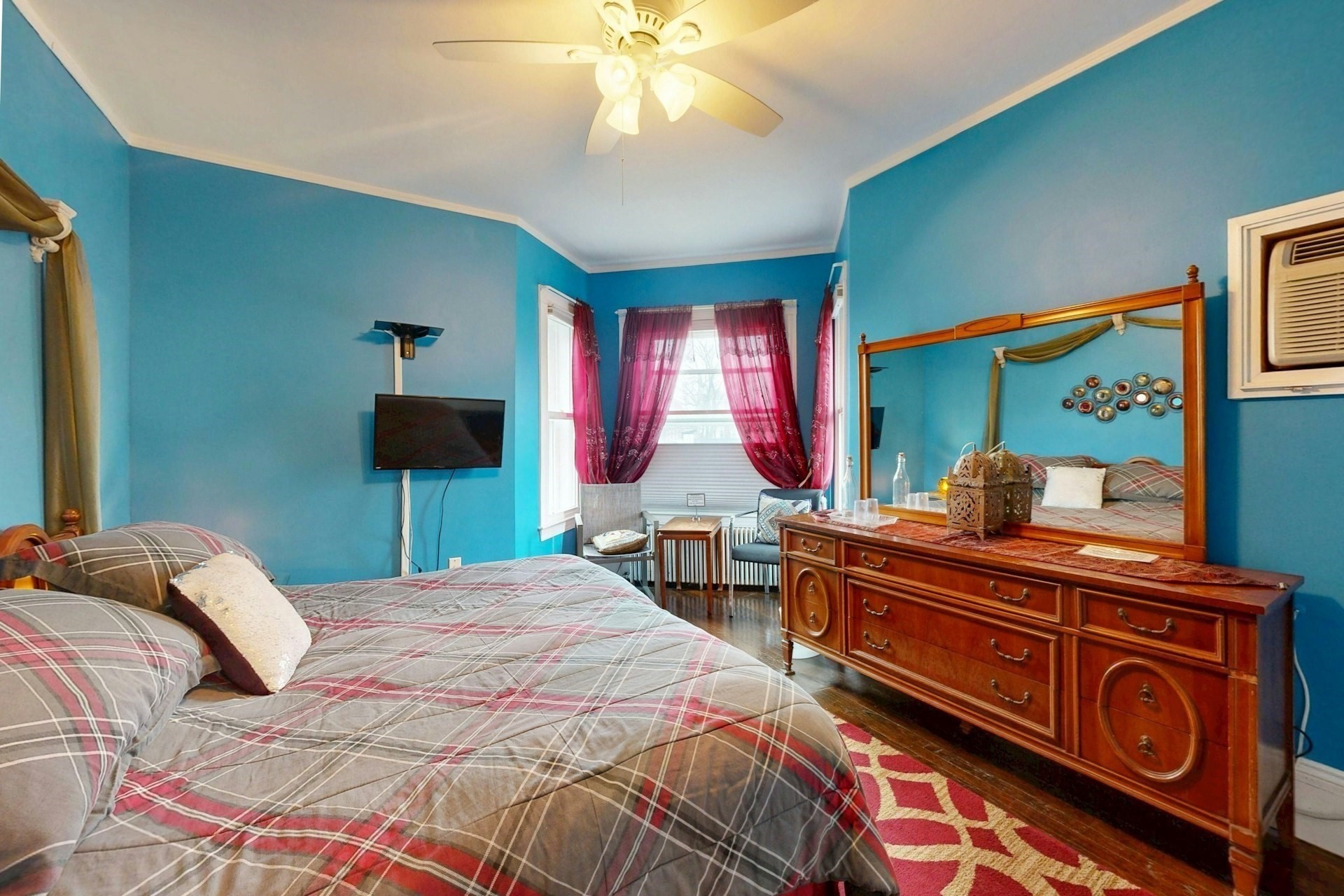 100 Sargent Street Property Photo 24