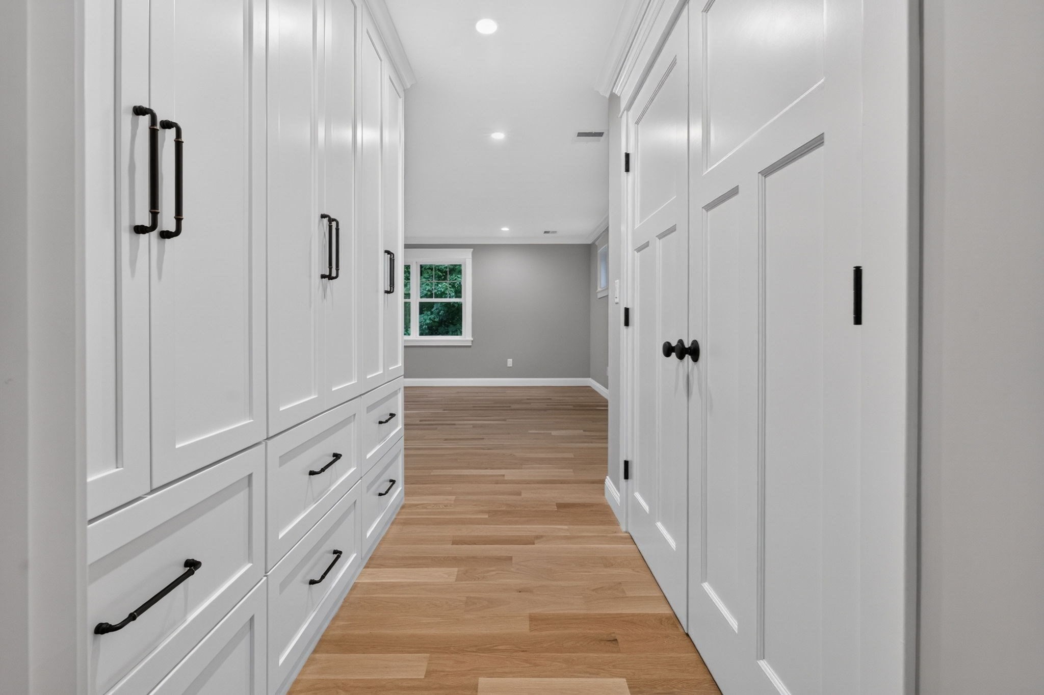 144 Washington Street Property Photo 15