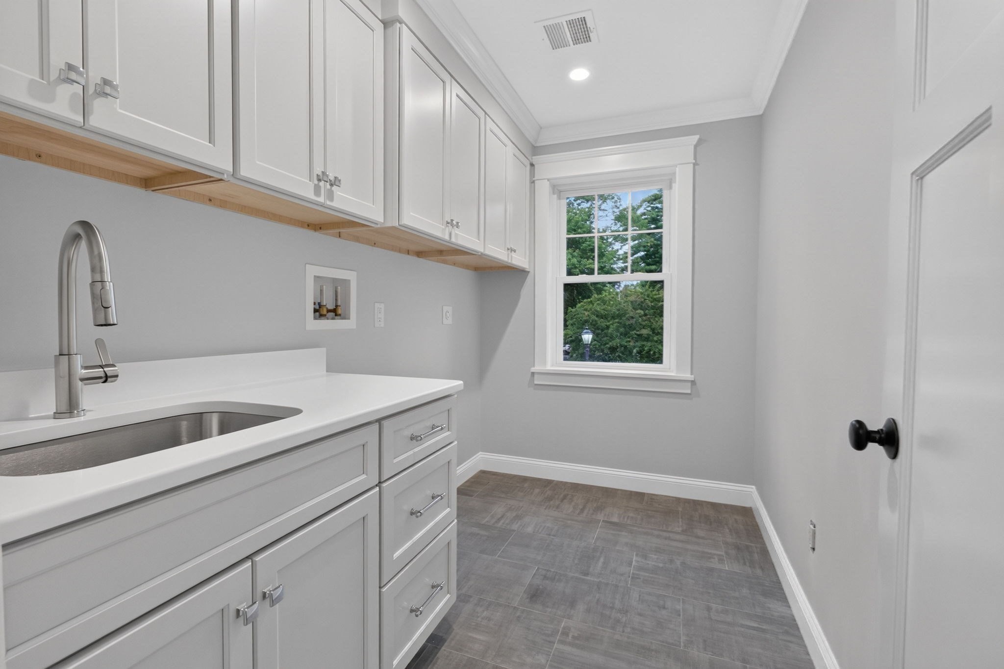 144 Washington Street Property Photo 22