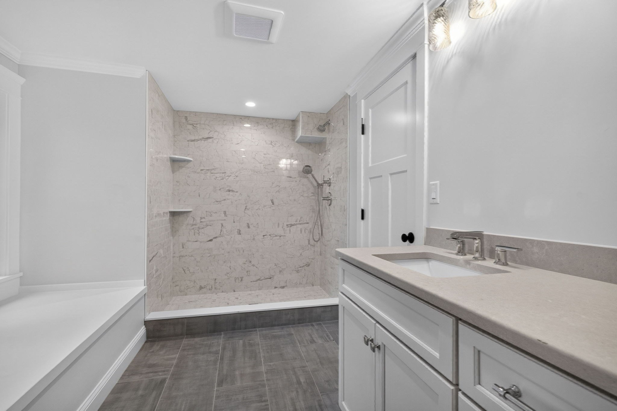 144 Washington Street Property Photo 25