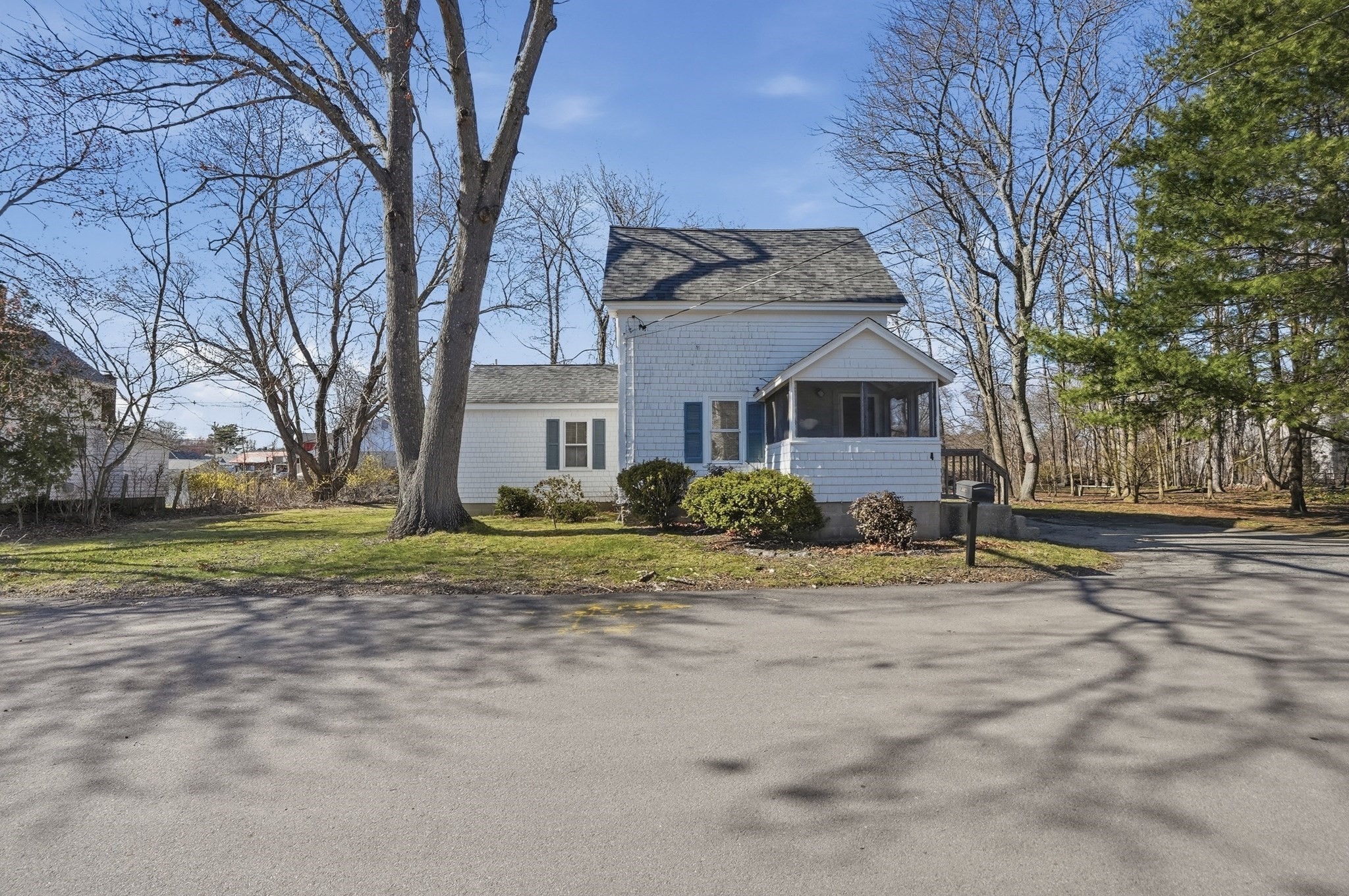4 County Lane Property Photo 2