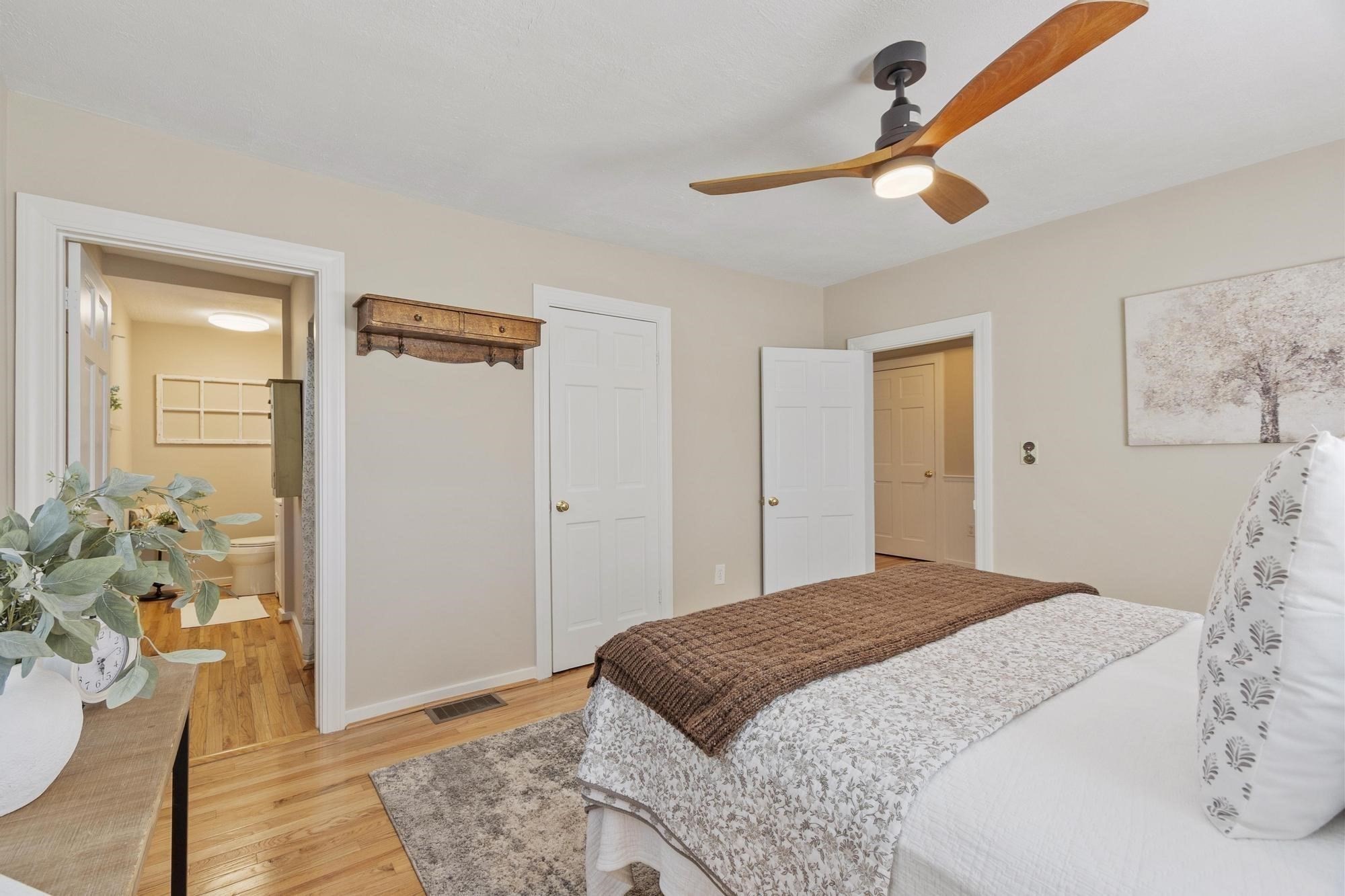 270 Northern Blvd Property Photo 18