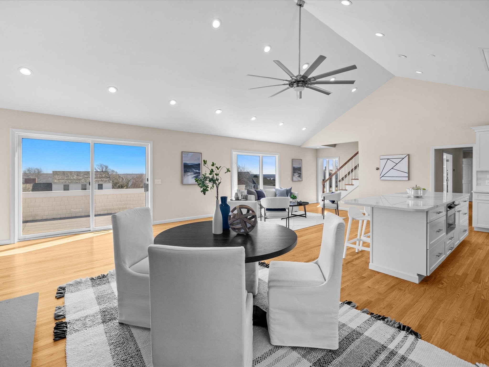 95 Holman St Property Photo 11