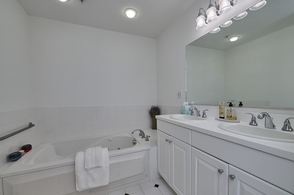 20 Northwood Dr. # 303 Property Photo 11