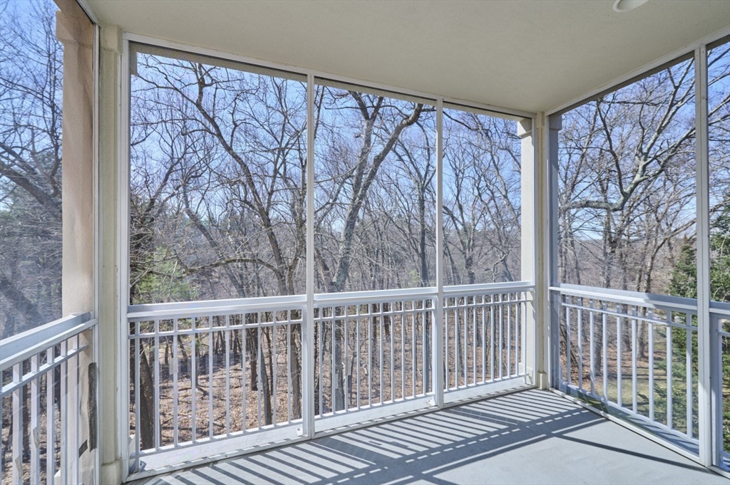 20 Northwood Dr. # 303 Property Photo 19