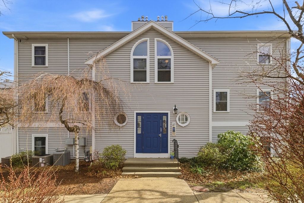 27 Harrison St # C Property Photo 1