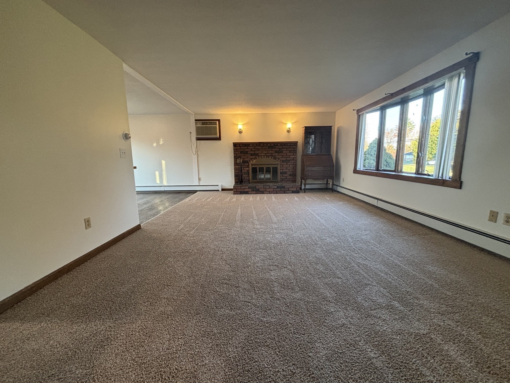 1373 Center St Property Photo 5