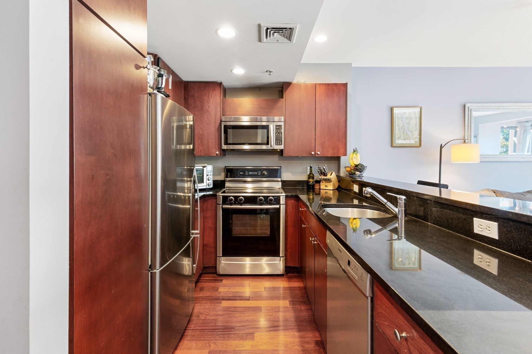 533 Cambridge St # 308 Property Photo 4