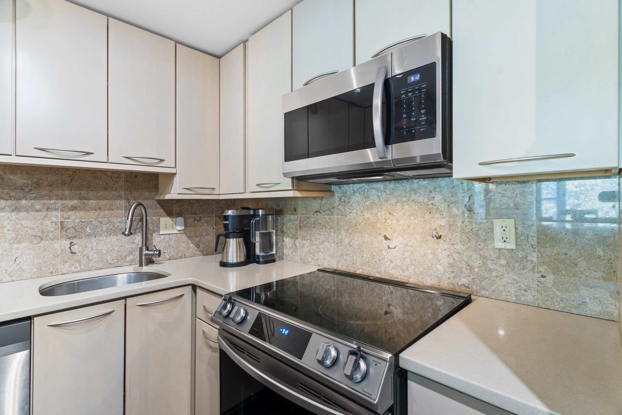 1 Watermill Pl # 316 Property Photo 3