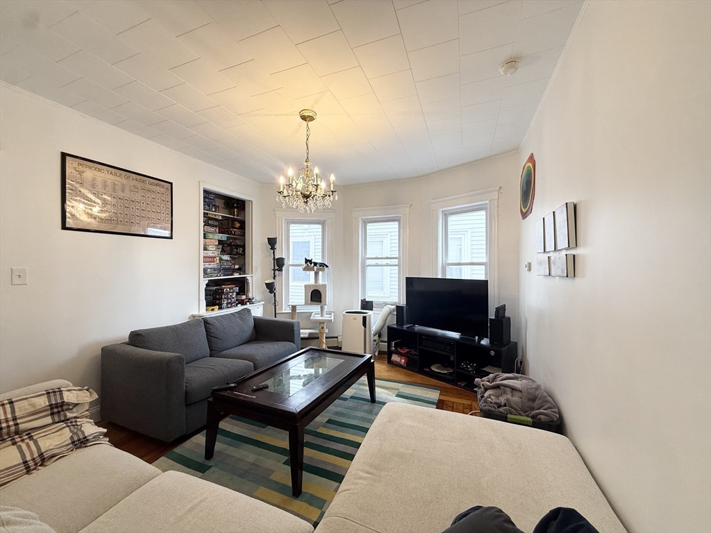26 Oakland St # 2 Property Photo 1