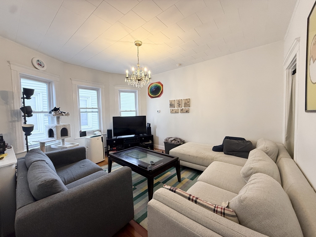26 Oakland St # 2 Property Photo 2
